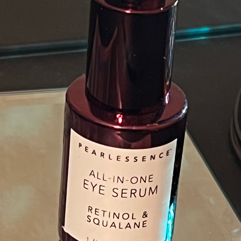 Pearlessence ALL-IN-ONE
EYE SERUM with Retinol & Squalane NEW - Picture 6 of 6
